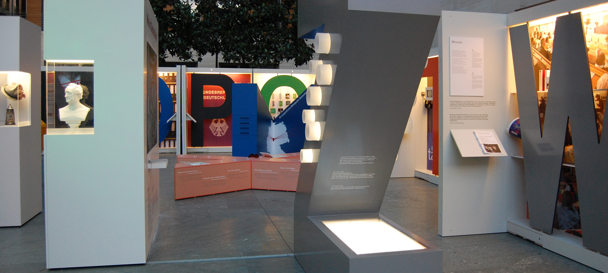 Wanderausstellung - Deutschland für Anfänger