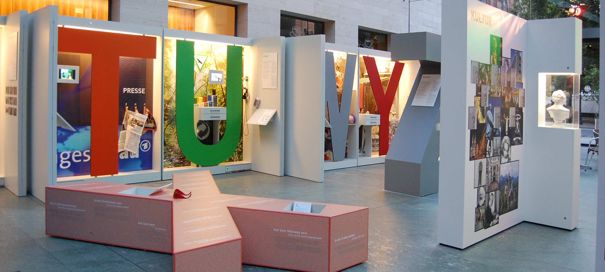 Wanderausstellung - Deutschland für Anfänger